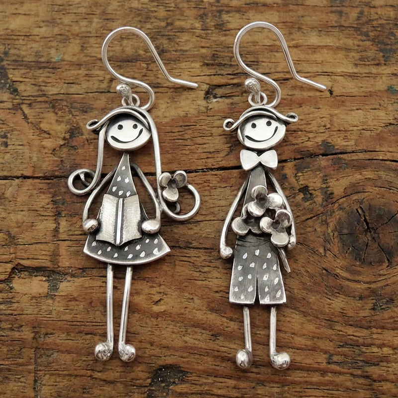 Brincos pendentes vintage menino e menina