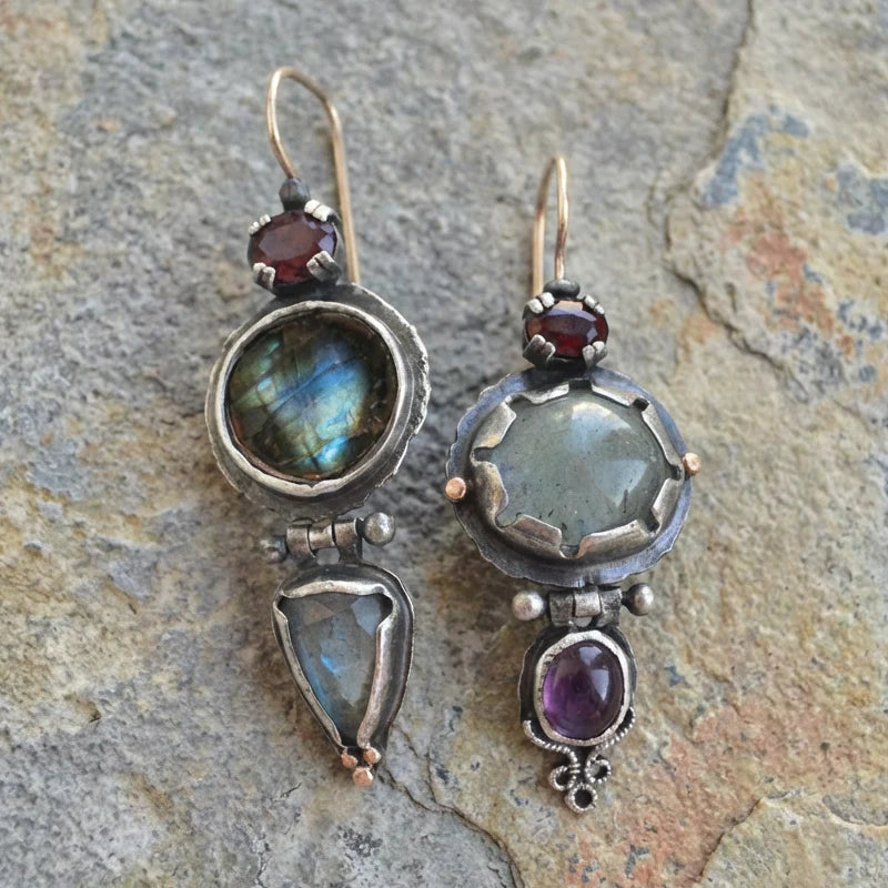 Brincos Vintage em Pedra Verde