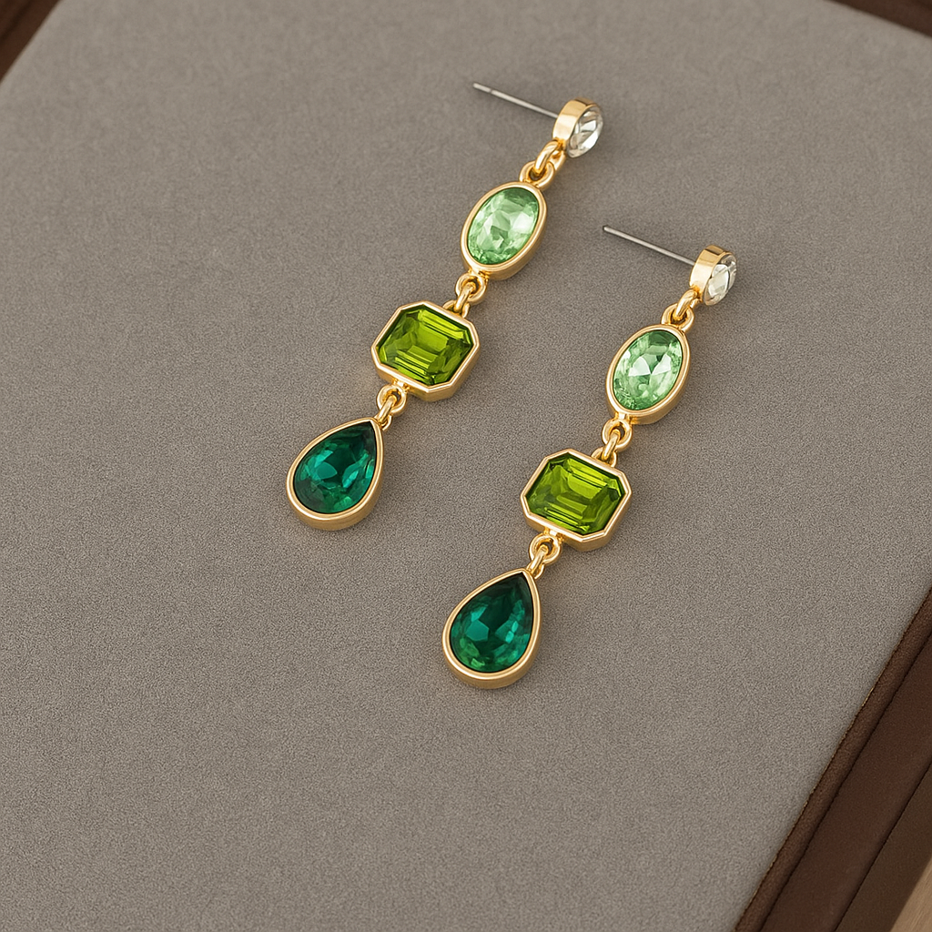 Kona | Brincos Pendentes com Pedras Verdes