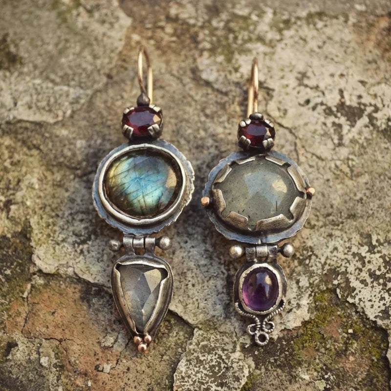 Brincos Vintage em Pedra Verde