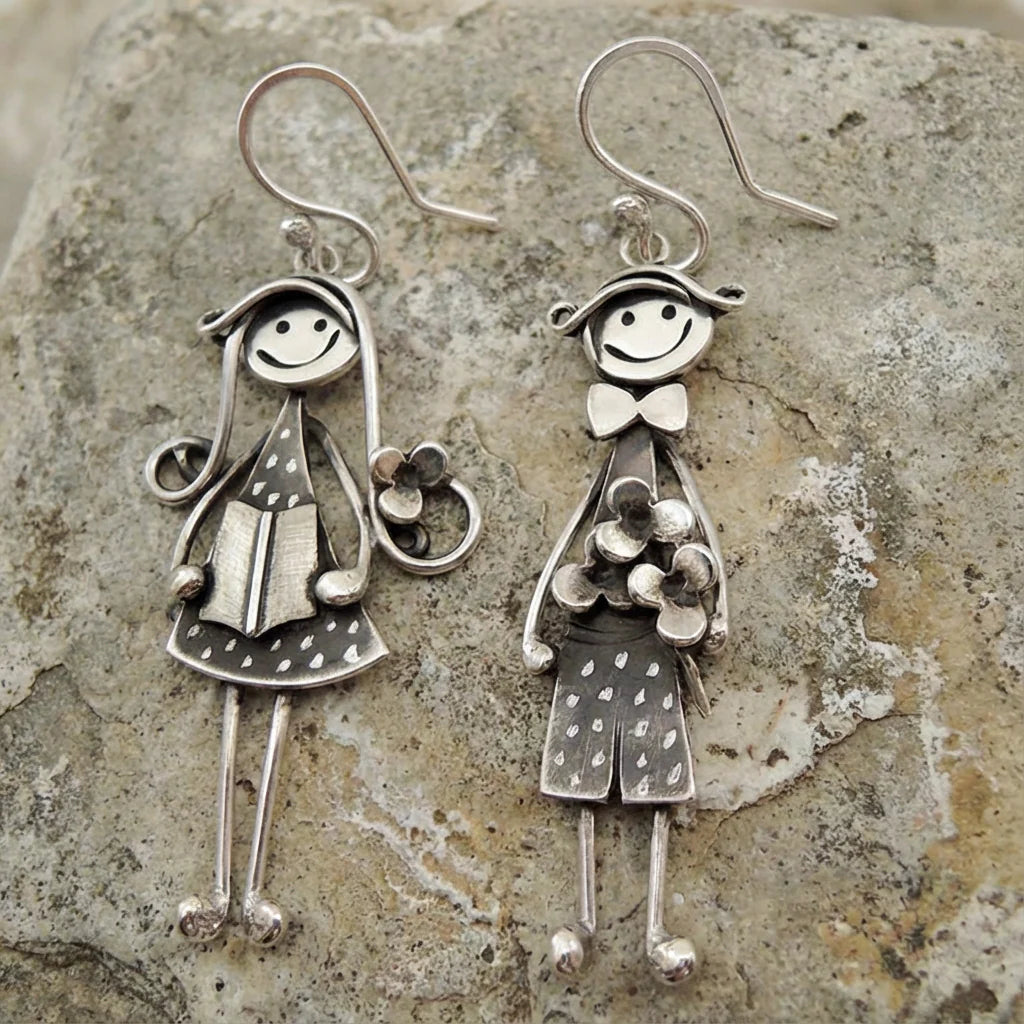 Brincos pendentes vintage menino e menina