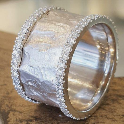 Anel Vintage com Zircônia Prateada