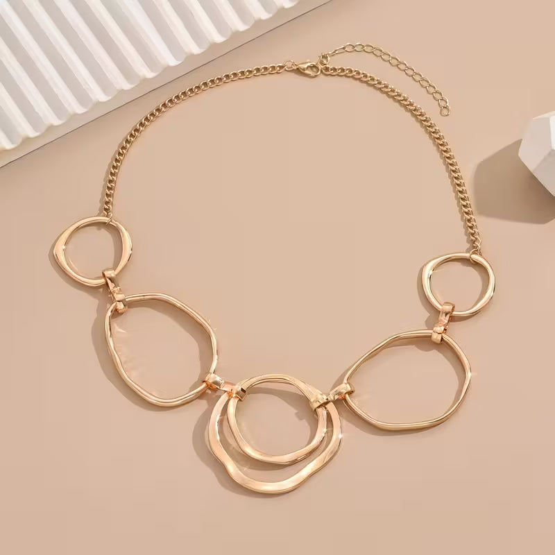 Colar de Pingente Inspirado na Elegância Vintage