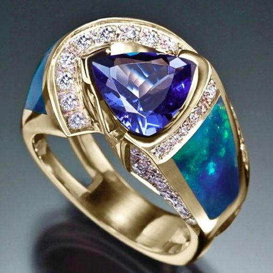 Anel Vintage em Cristal Azul Oceano