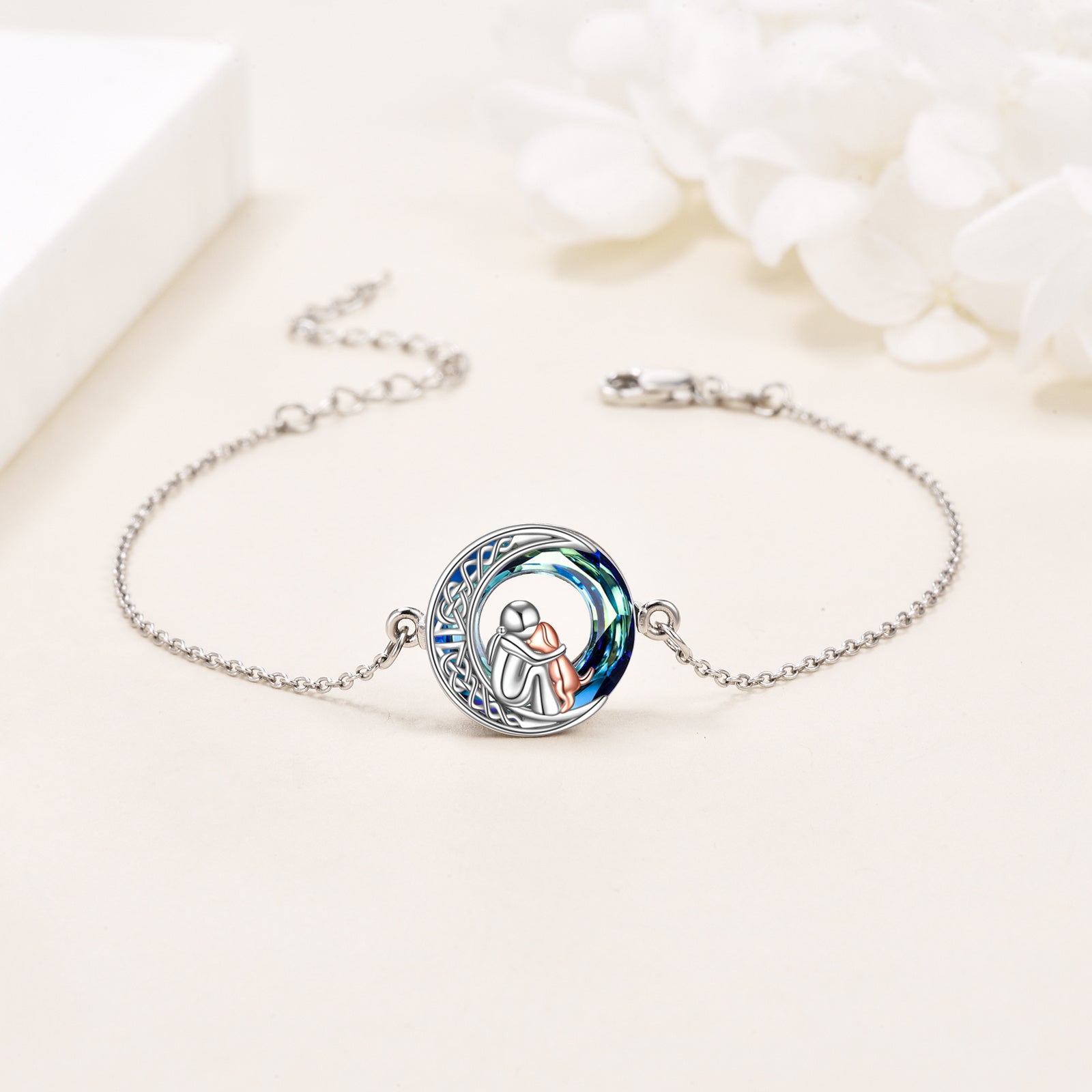 Pulseira Ajustável com Pingente de Cão em Prata de Lei