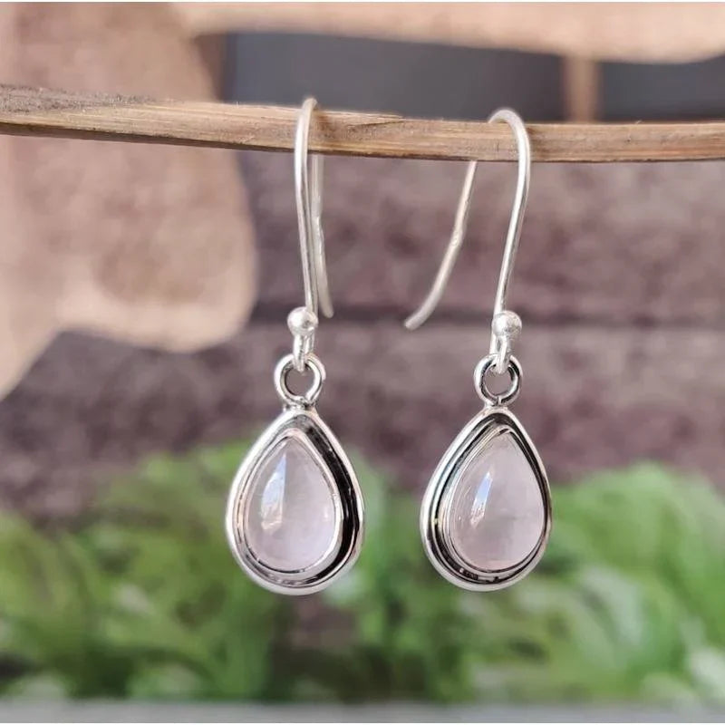 Brincos Vintage com Cristal Branco Pendente