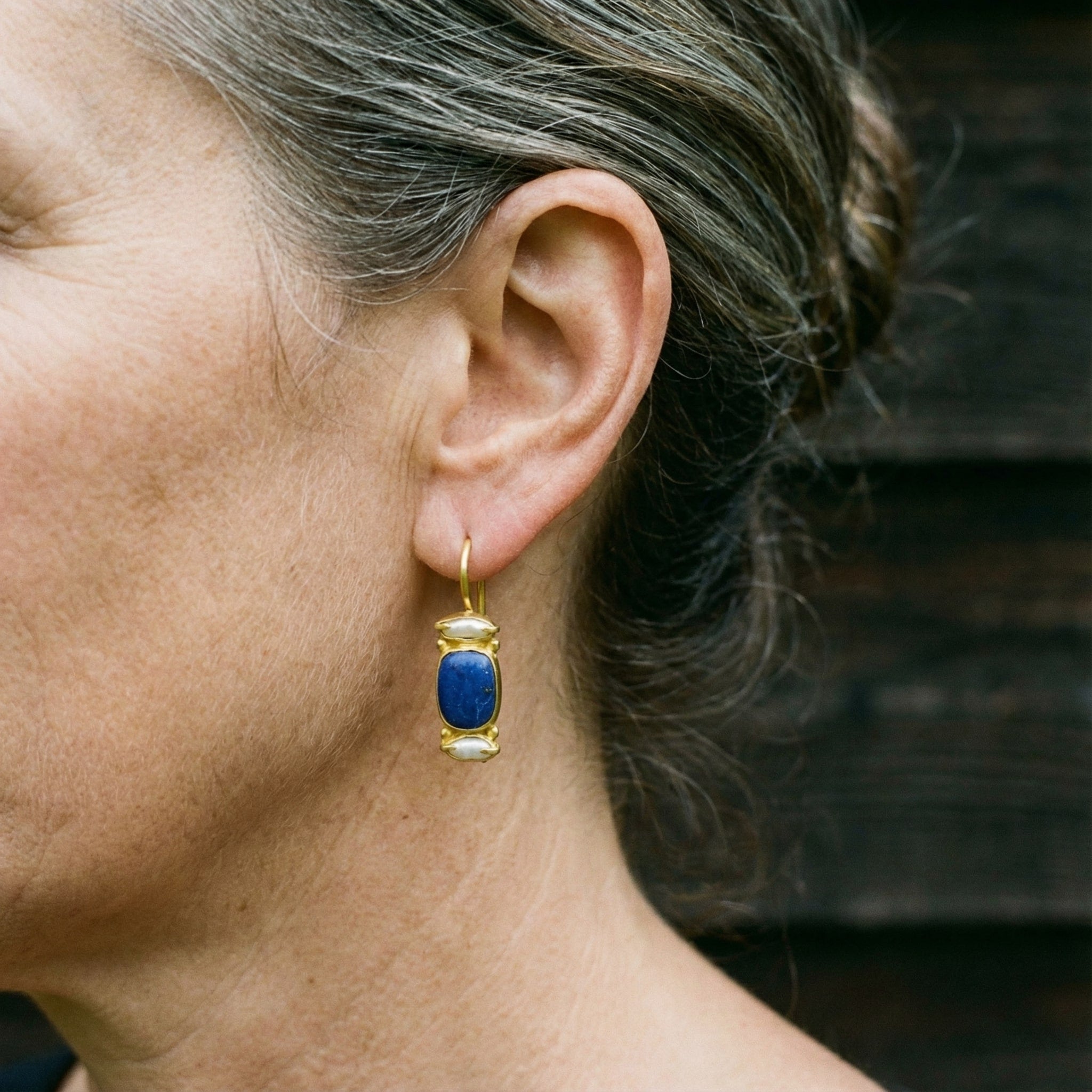 Brincos Vintage em Azul e Ouro