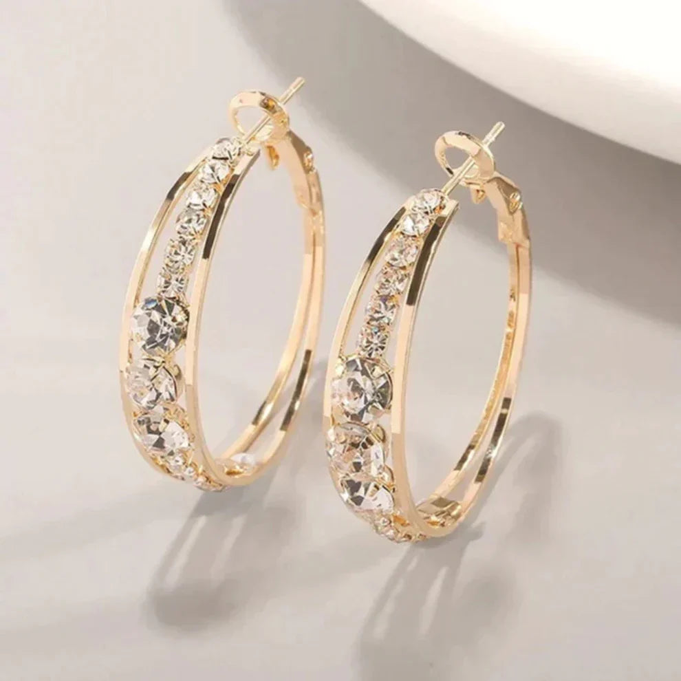 Brincos Elegantes de Aro Brilhante