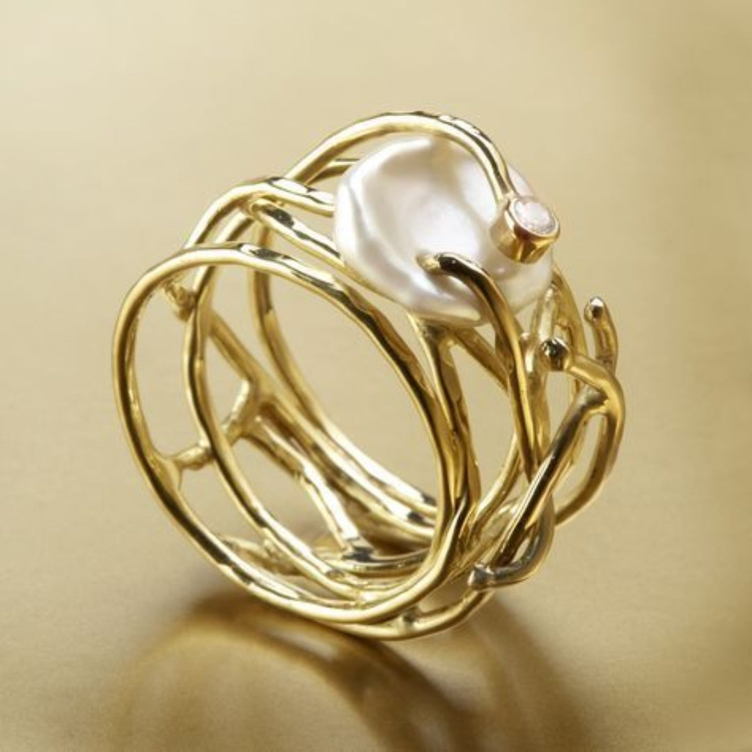 Anel Vintage Fino em Ouro e Pérolas