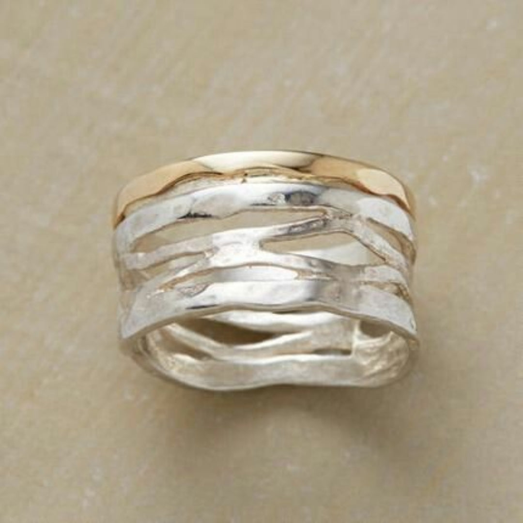Anel Oco Vintage em Ouro e Prata