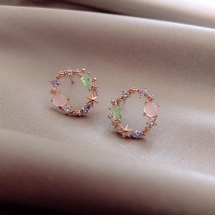 Floral com zircônia em ouro