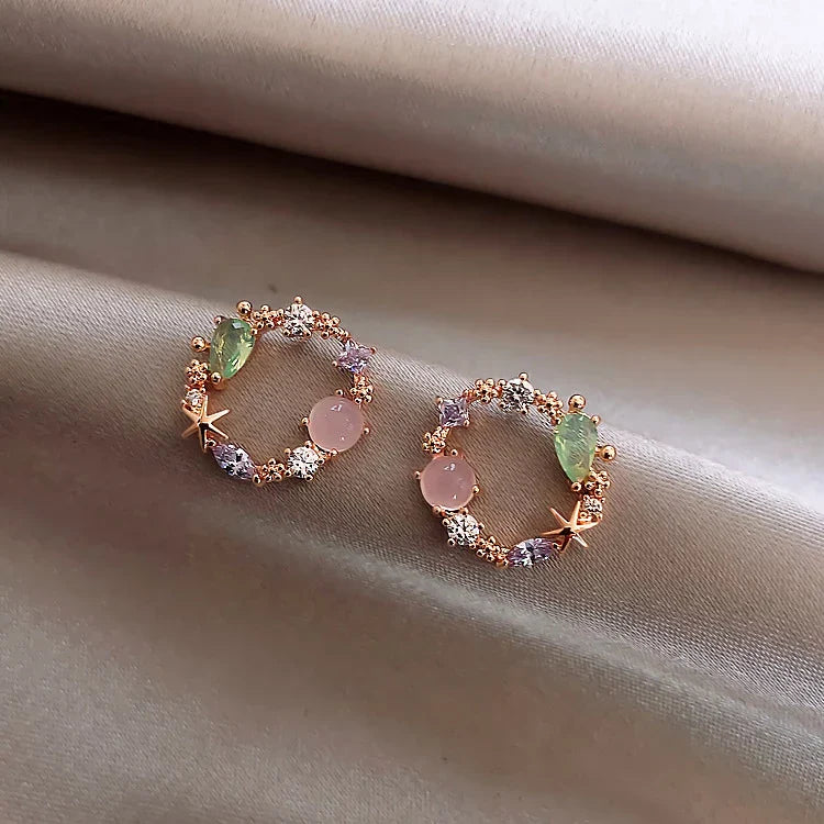Floral com zircônia em ouro