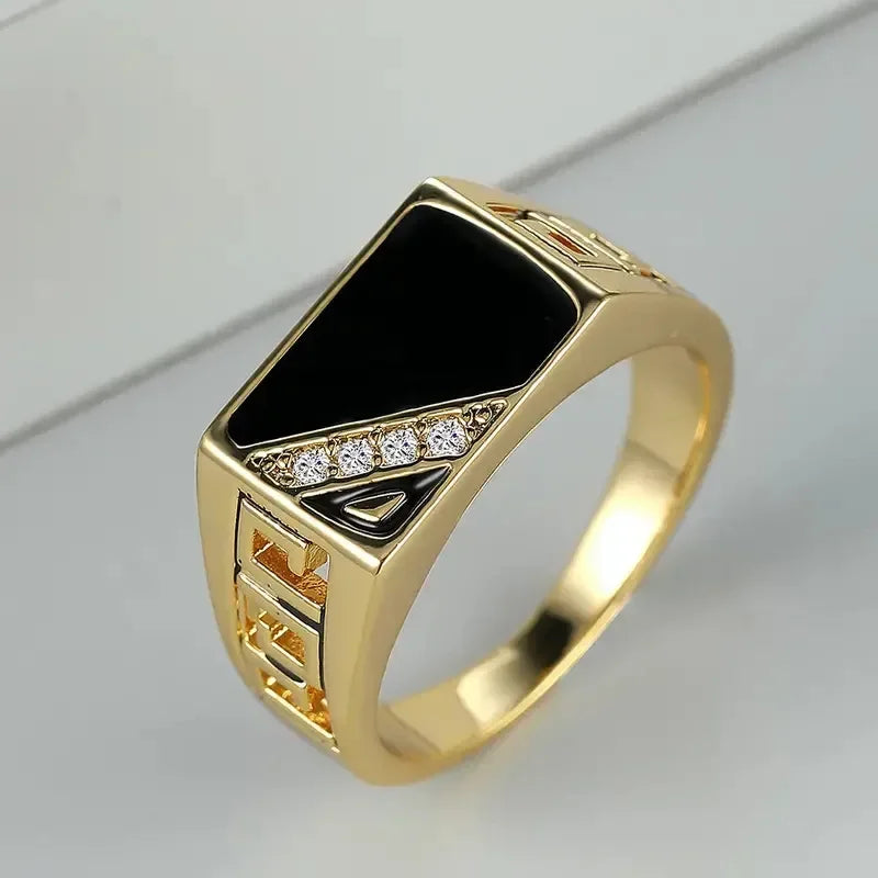 Anel Old Money de Ouro e Cristais