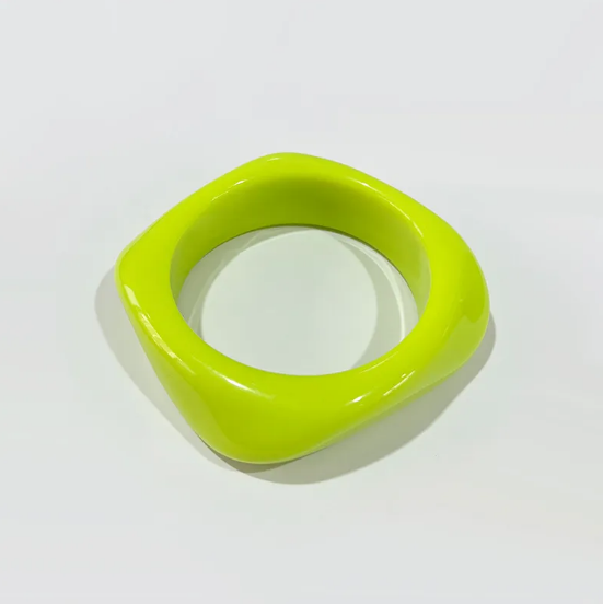 Pulseira Quadrada Colorida em Acrílico