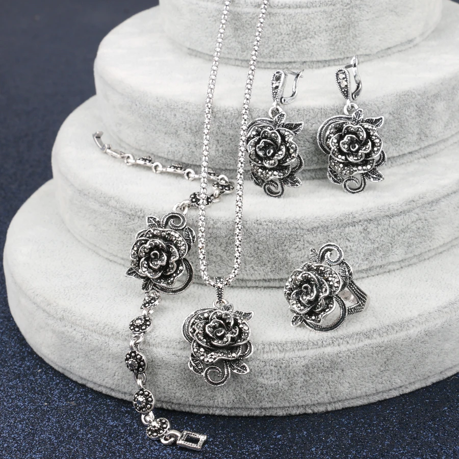 Elegante Conjunto em Prata com Zircónia