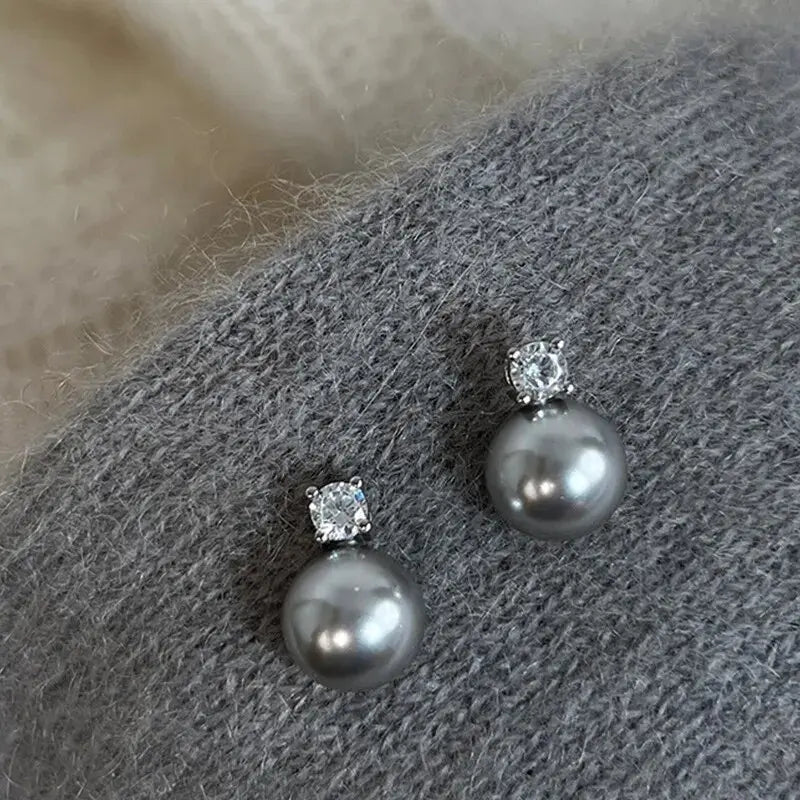 Brincos Elegantes de Pérola Preta com Zircónia