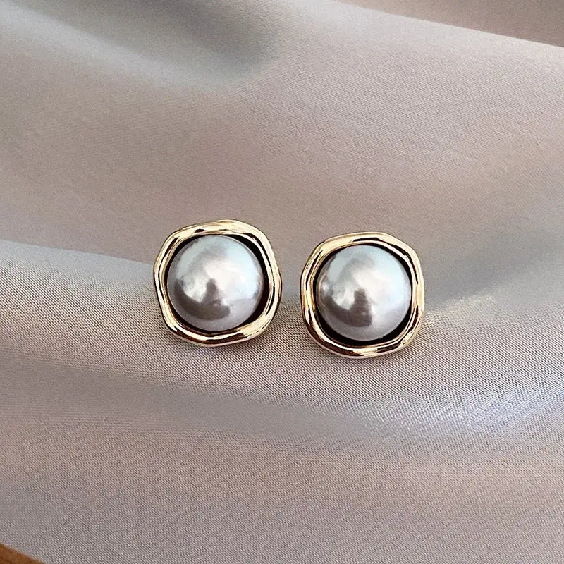 Brincos Elegantes de Pérola Preta