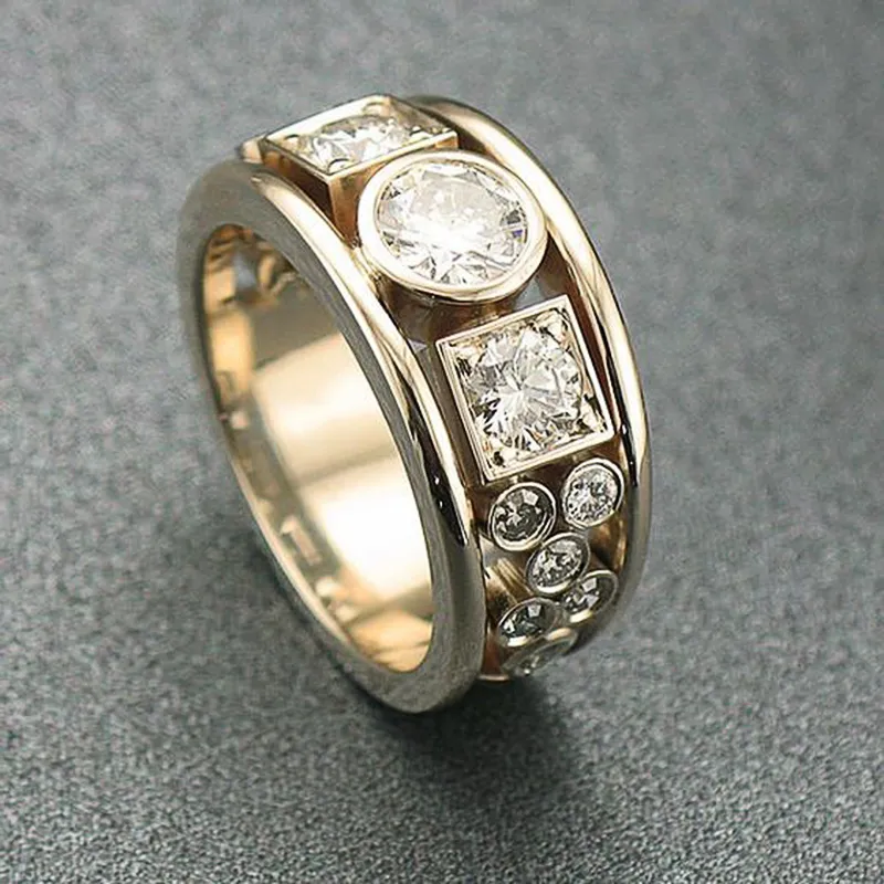 Anel vintage em ouro com zircônia