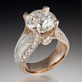Anel Vintage com Zircônia