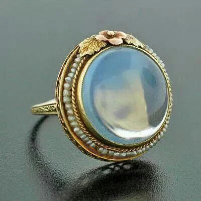 Anel vintage com pedra da lua arredondada