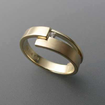Anel Dourado Contemporaneo
