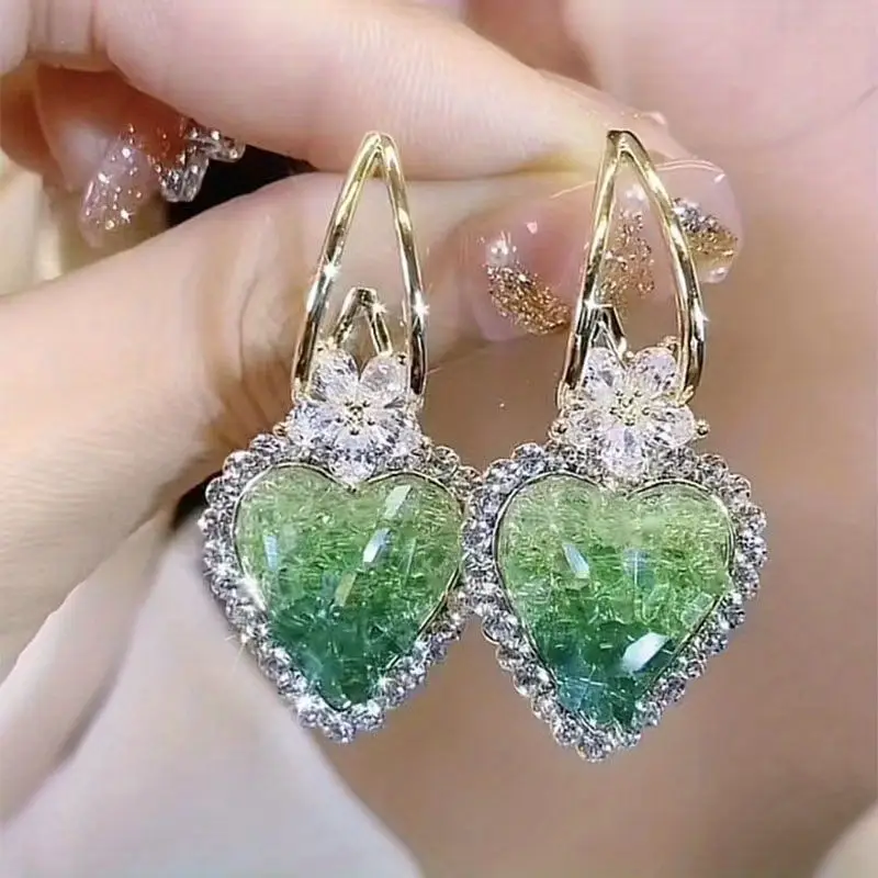 Brincos em Forma de Coração Verde Brilhante