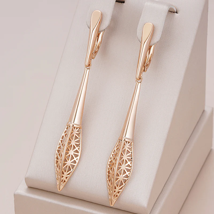 Elegantes Brincos Pendentes em Ouro