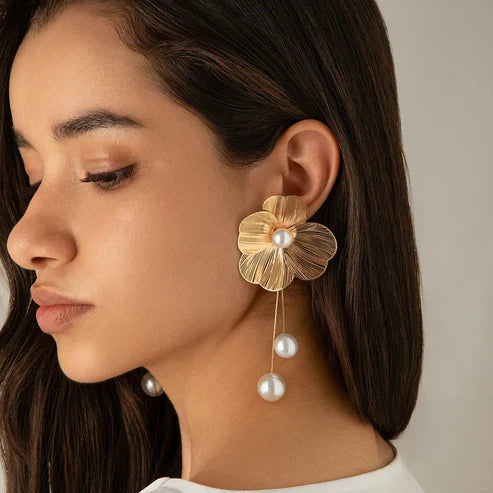 Brincos Boémios com Pérolas e Pétalas