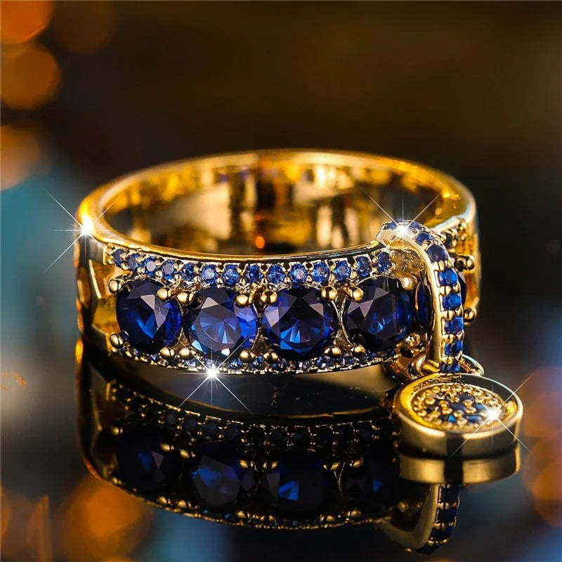 Anel Antigo em Ouro e Cristal Azul