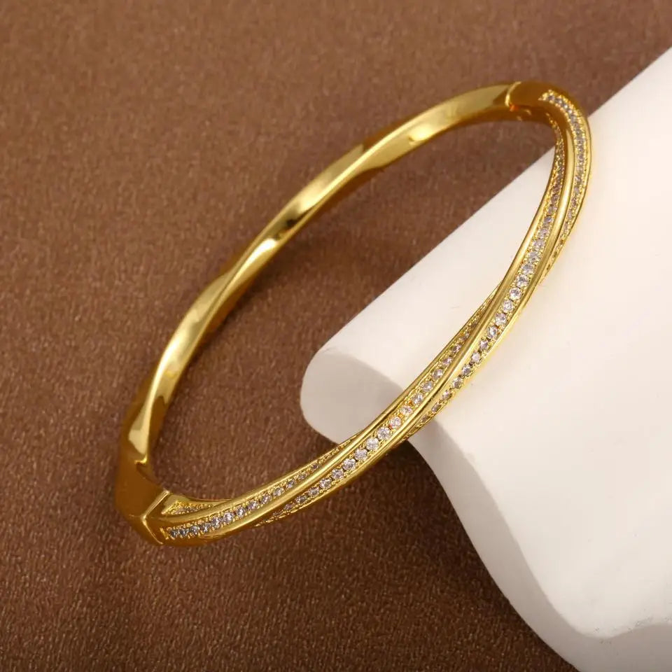 Pulseira de cristal elegante com duas fileiras em ouro