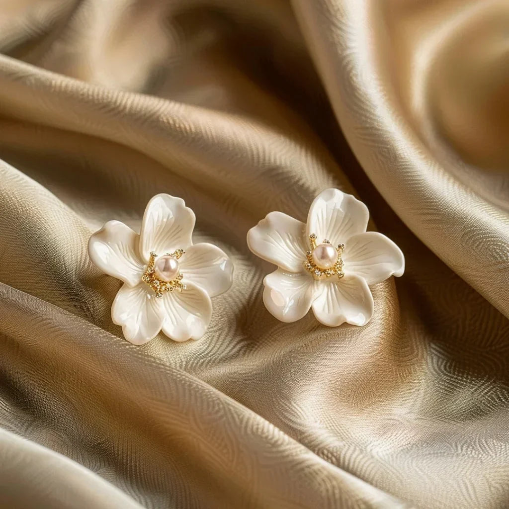 Brincos Flor Branca
