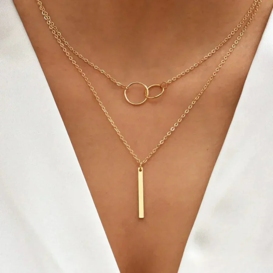 Colar com Pingente Duplo Círculo em Ouro Vintage