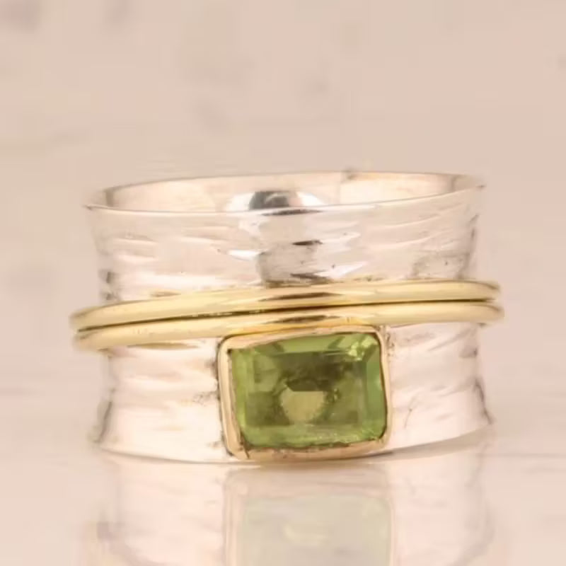 Anel com Pedra do Zodíaco