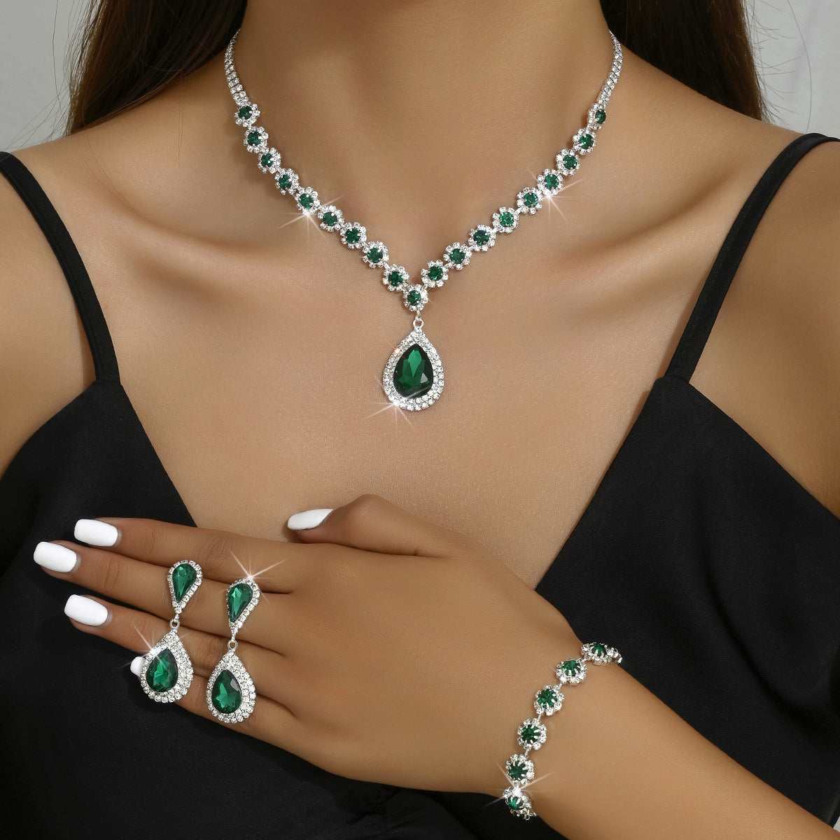 Conjunto de Três Peças de Joias para Noivas