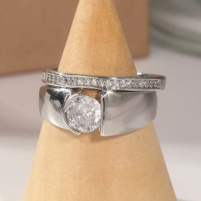 Anel Deslumbrante de Cauda-de-Galo com Grande Quadrado de Zircônia