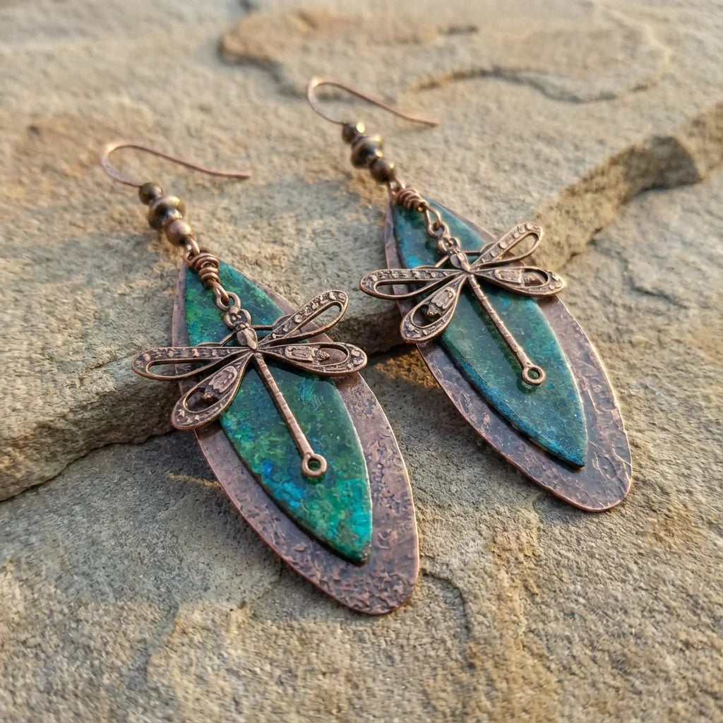 Brincos pendentes vintage com libélulas boémias