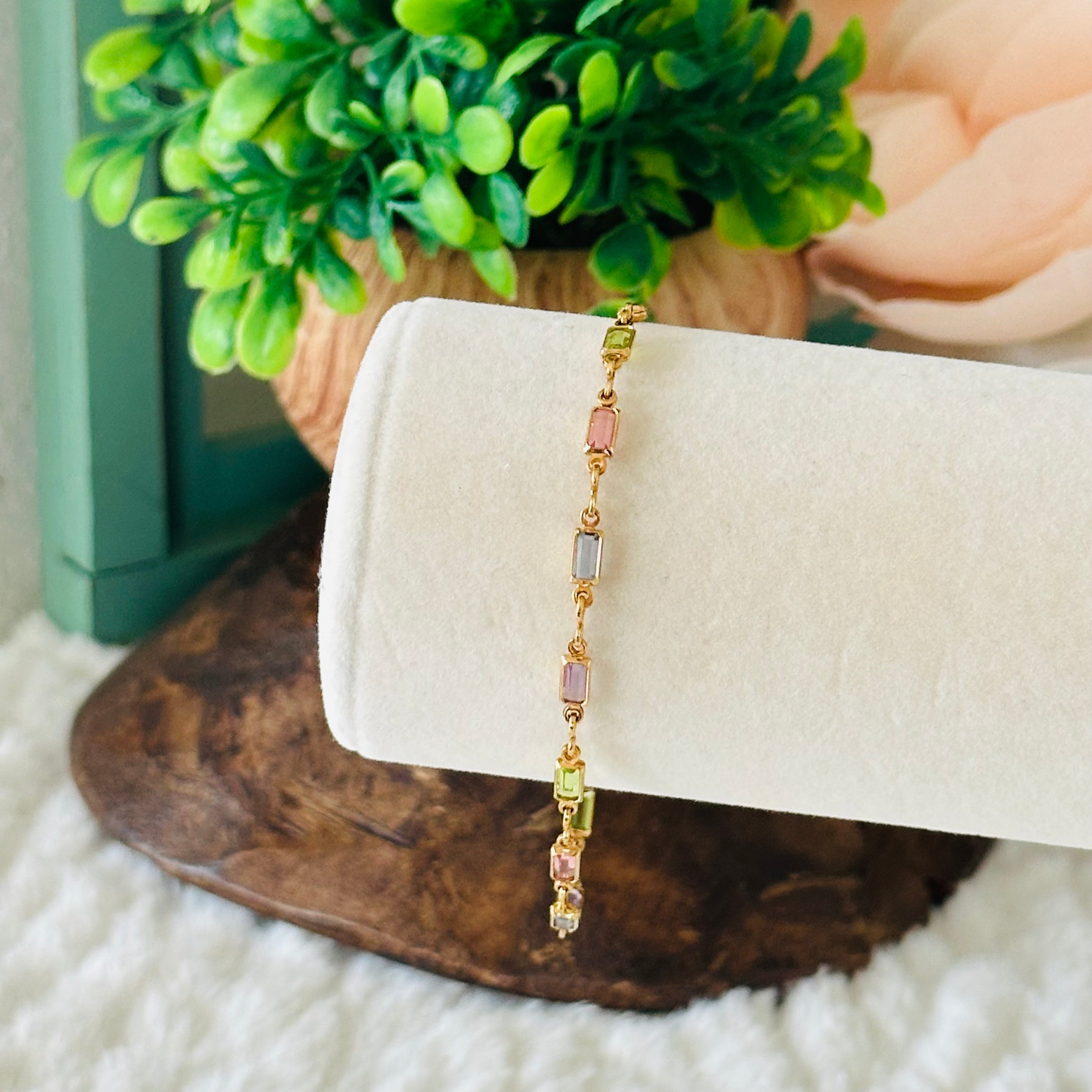 Pulseira Isabella com Pedras  Multicoloridas