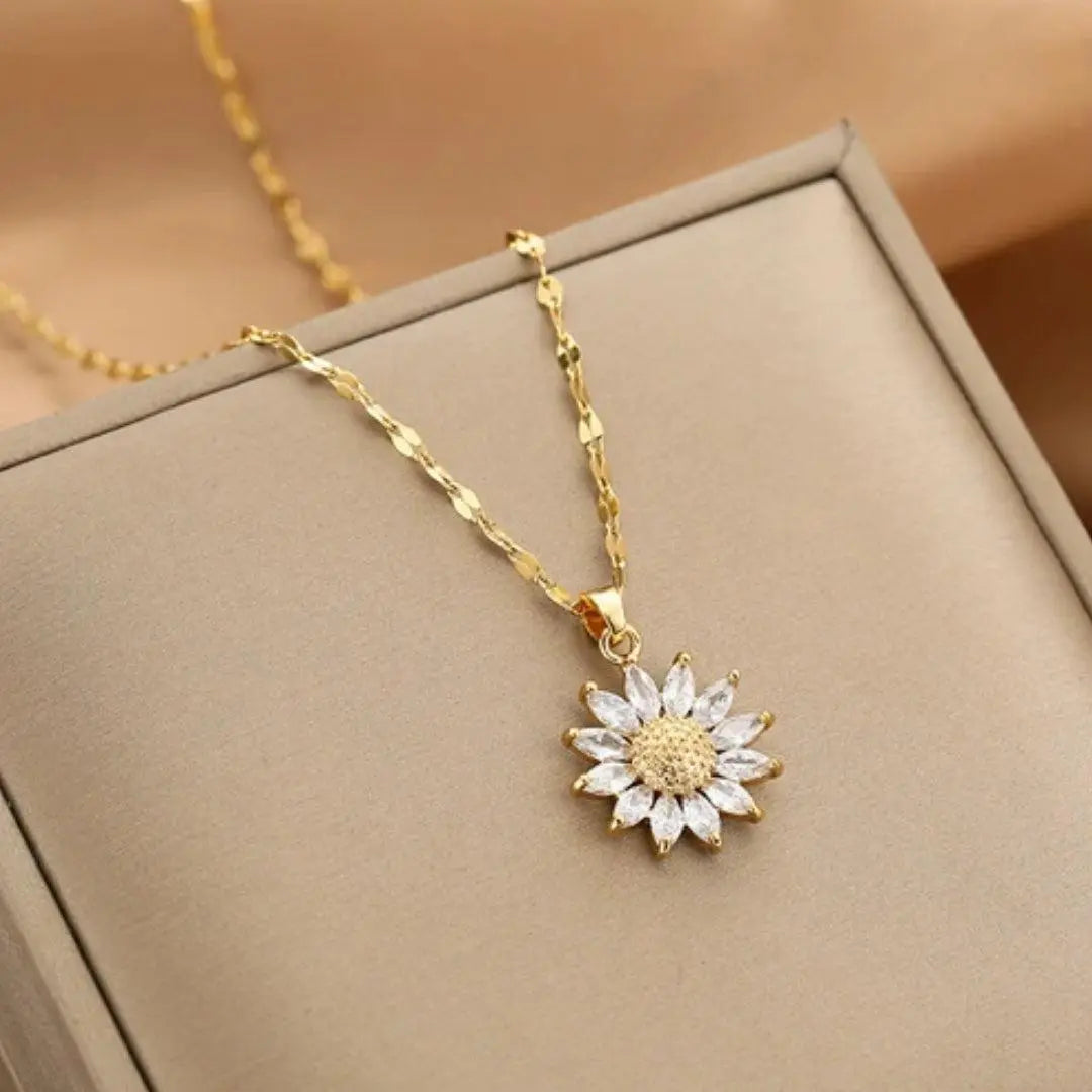 Colar com Girassol de Cristal em Dourado