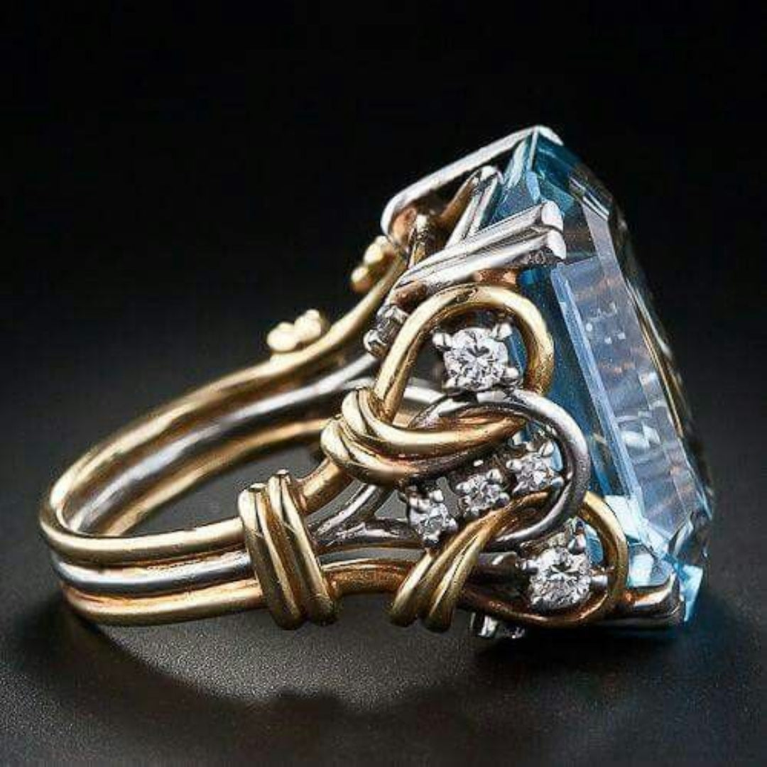 Anel Vintage em Ouro com Camadas de Zircônia Azul