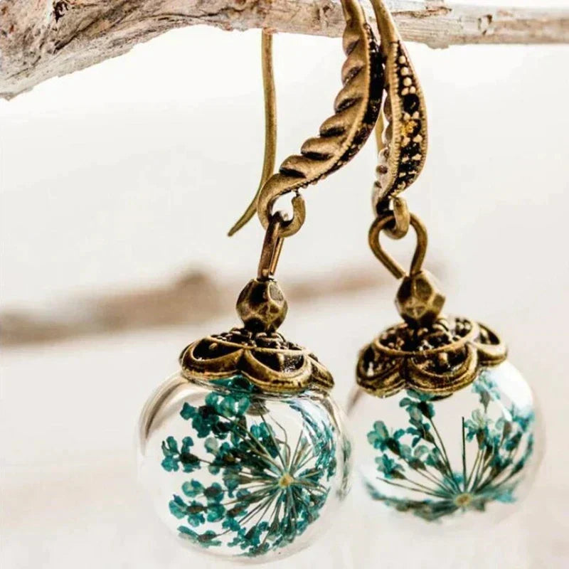 Brincos Vintage Floral em Ouro Antigo