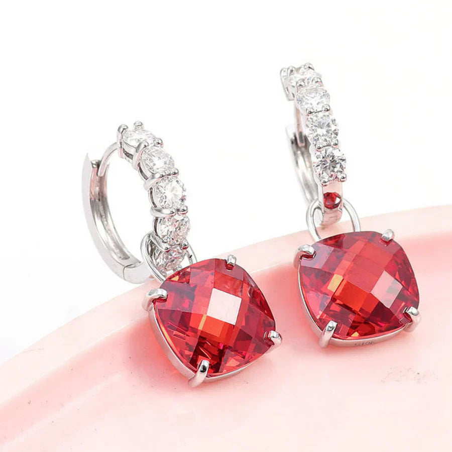 Brincos com Rubi e Diamante