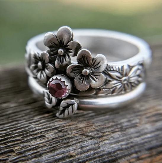 Anéis Vintage para Casais com Motivo Floral