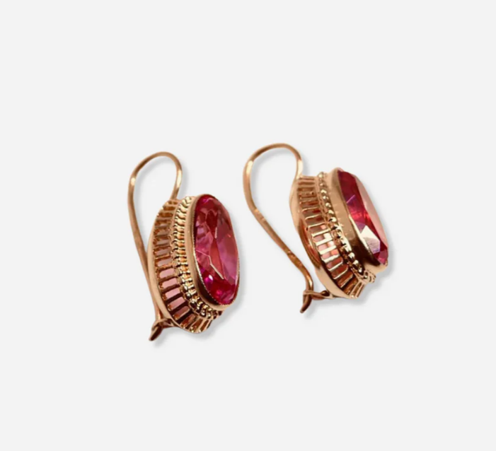 Brincos em Ouro Rosa com Pedras Vermelhas