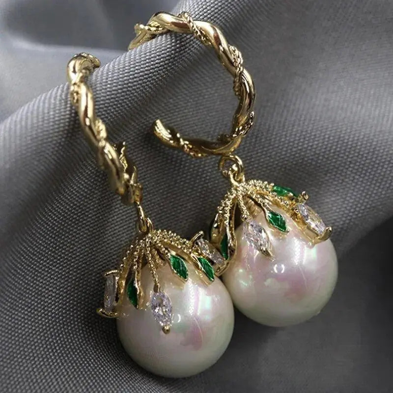 Brincos Elegantes Malia com Pérolas