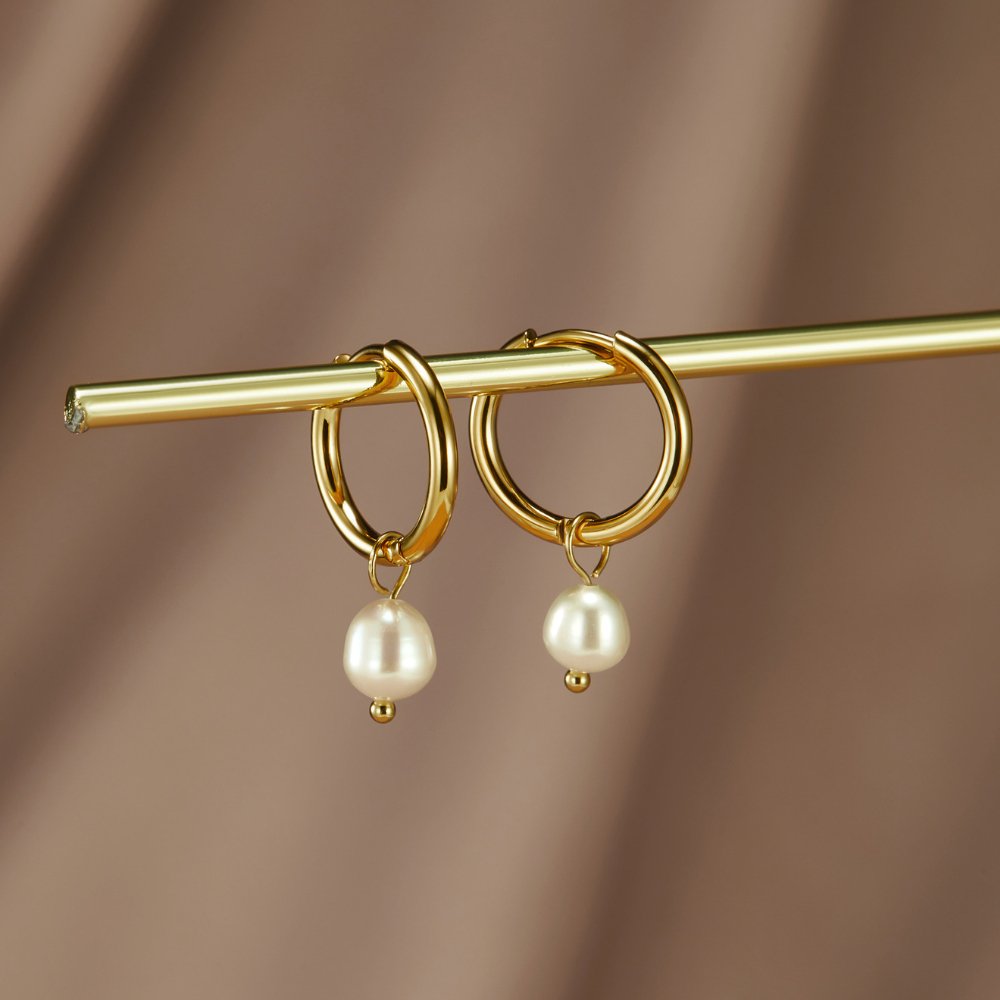 Brinco de Argolas com Pérolas