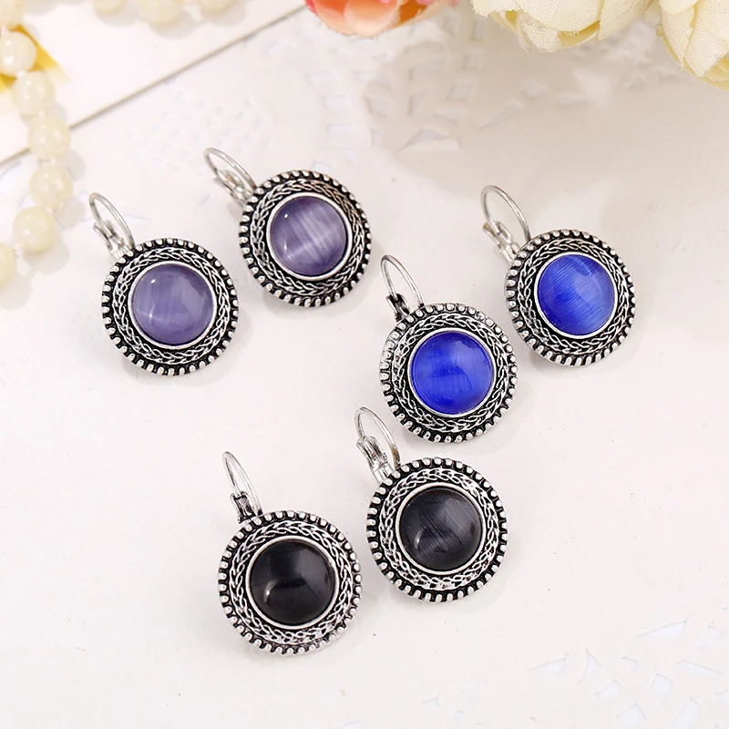Brincos Boho em Prata com Pedras Redondas