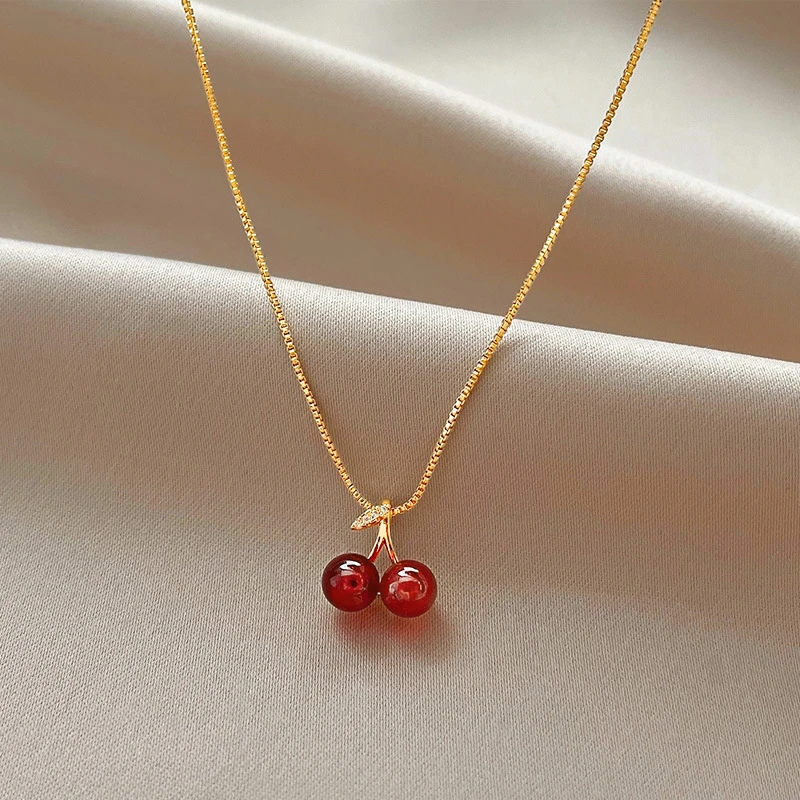 Colar Cerejas em Ouro