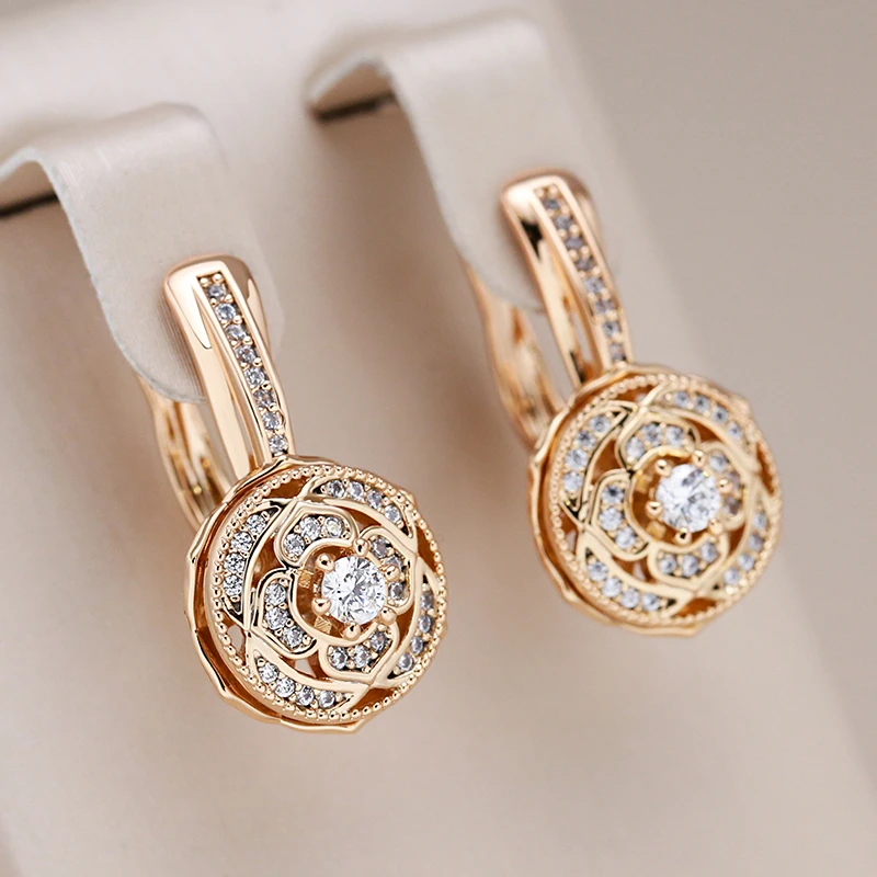 Elegantes Brincos Redondos em Zircônia e Ouro