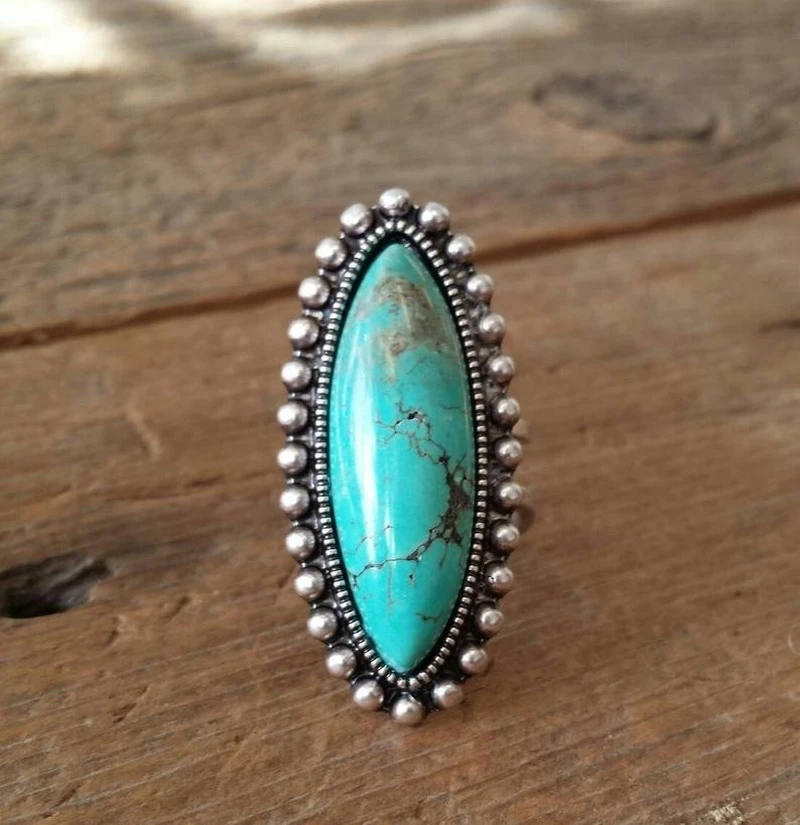Anel Vintage com Pedra Turquesa
