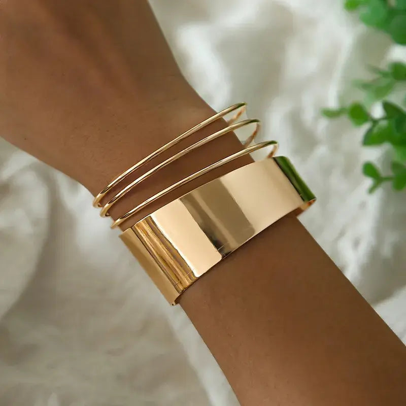 Pulseira Clássica Vintage em Ouro